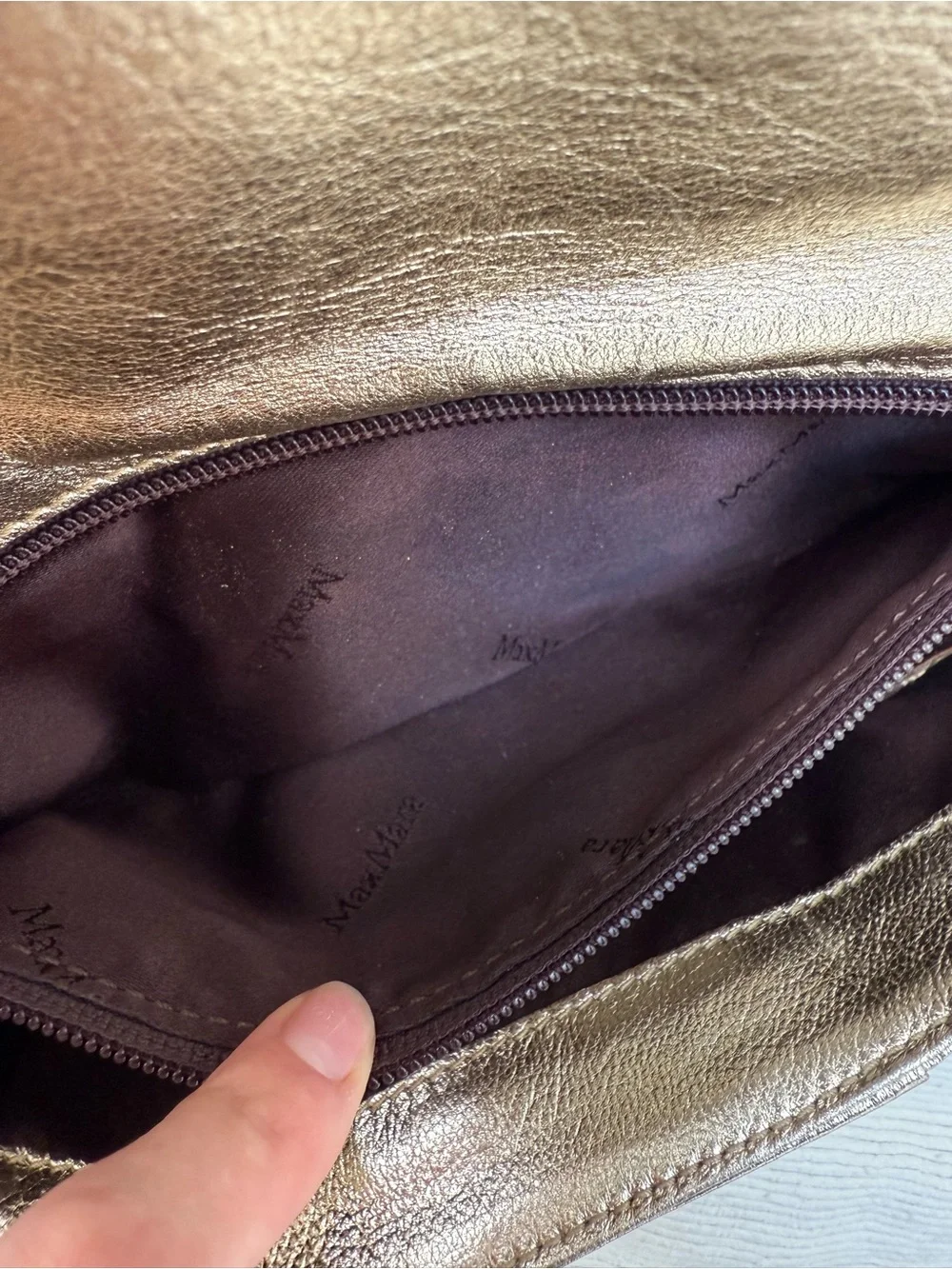 Max Mara Made in Italy Vintage Metallic Gold Chain-Strap Clutch